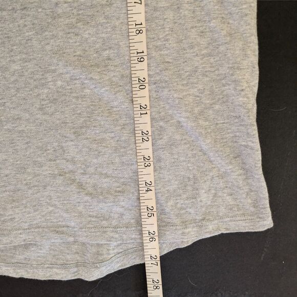 Vineyard Vines Edgartown Gray Women's SM Lightweight Flag Whale Hoodie - Picture 7 of 7